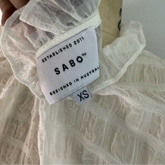 SABO White Sheer mini dress with puffy sleeves - Picture 8 of 9